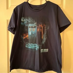 Dr Who & The Daleks Navy T-shirt. Size L